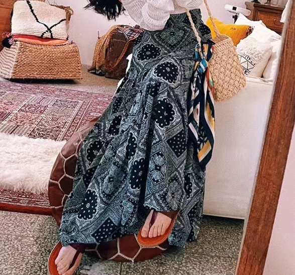 Vintage High Waisted Printed Swing Skirt
