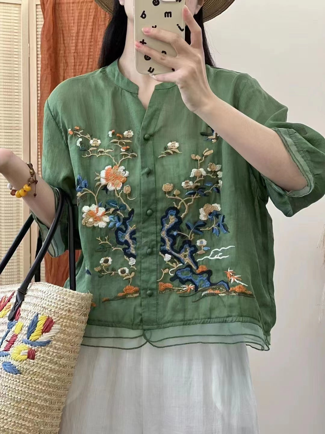 Chic Embroidered Buttoned Linen Top