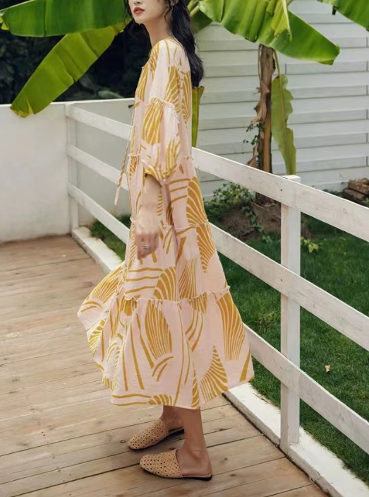 French V-Neck Printed Bubble Sleeve Dress