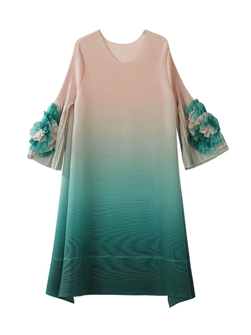 Women's Plus Size Round Neck Pleated Floral Dresses