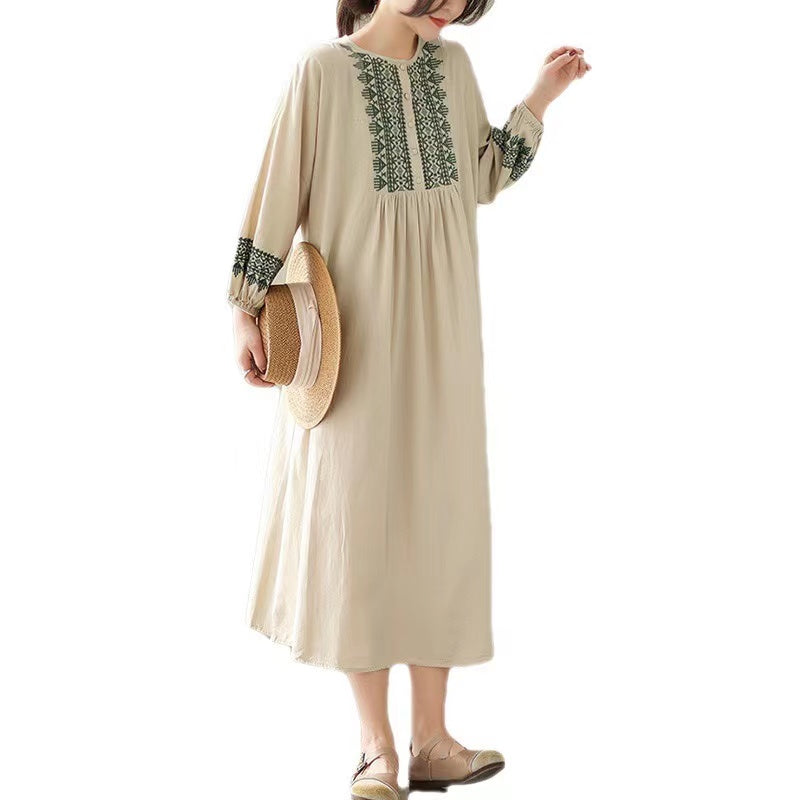 Loose Round Neck Embroidered Shredded Pleated Dress