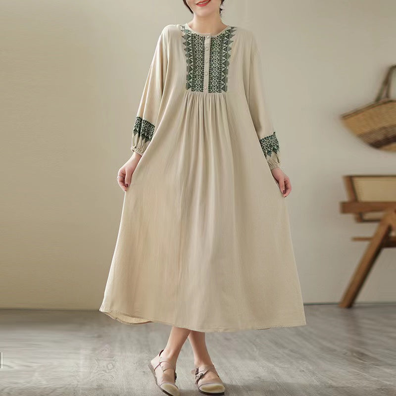 Loose Round Neck Embroidered Shredded Pleated Dress