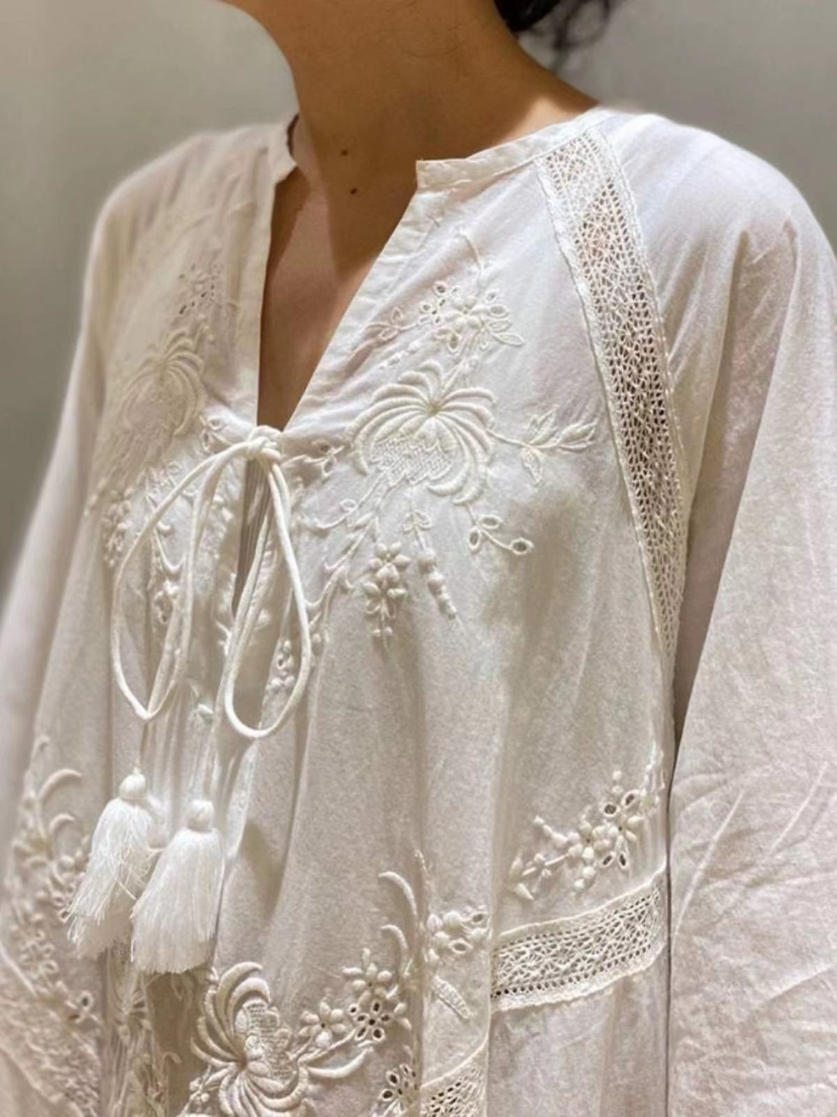 Elegant V-neck fringe embroidered beach dress