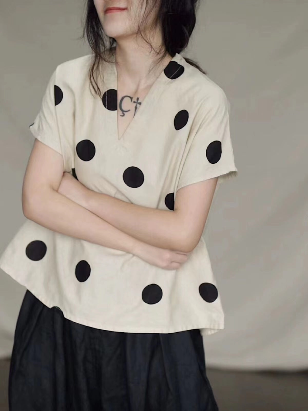 Women's Vintage V-Neck Dot Linen Slant Open Shirt