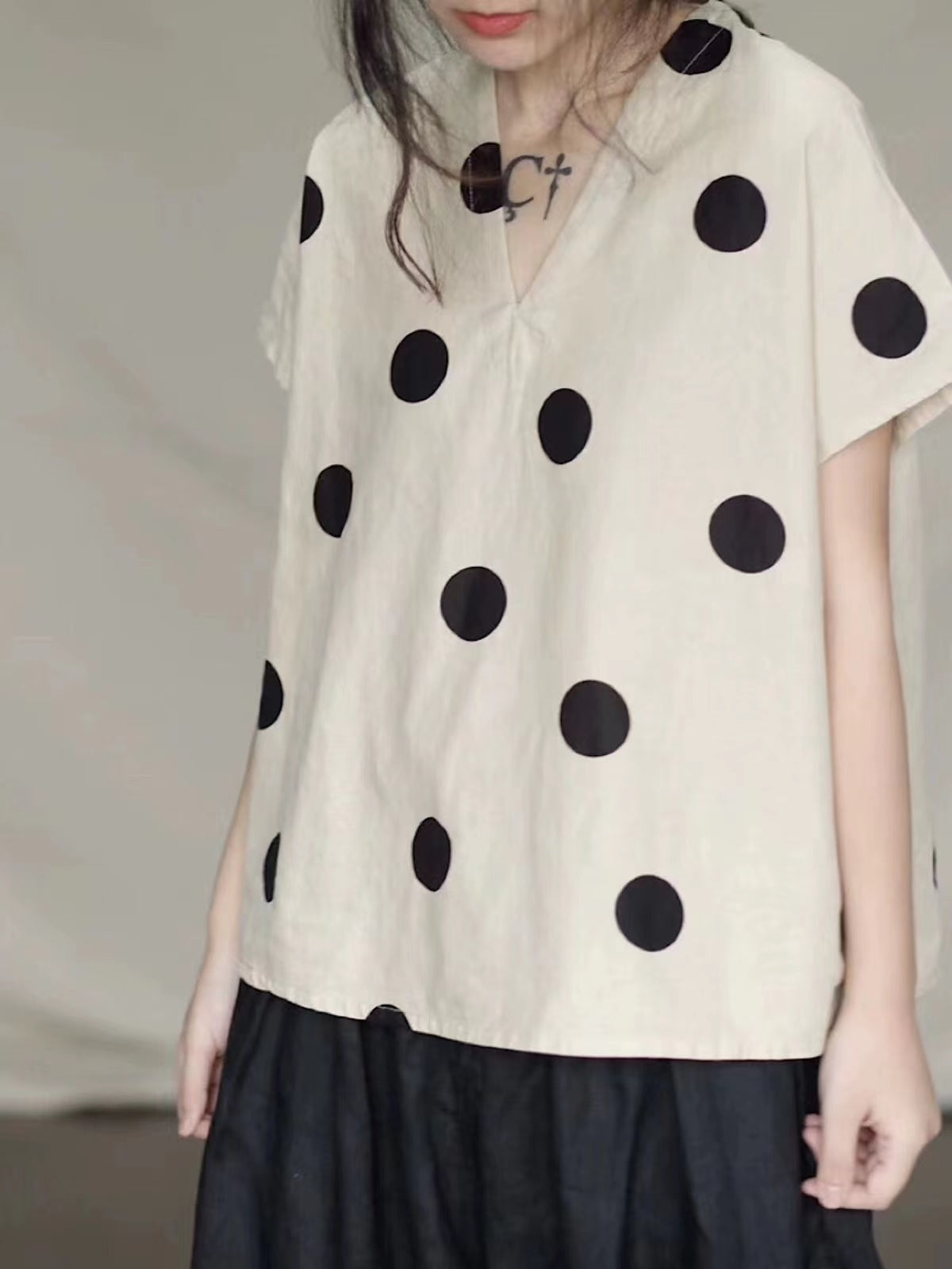 Women's Vintage V-Neck Dot Linen Slant Open Shirt