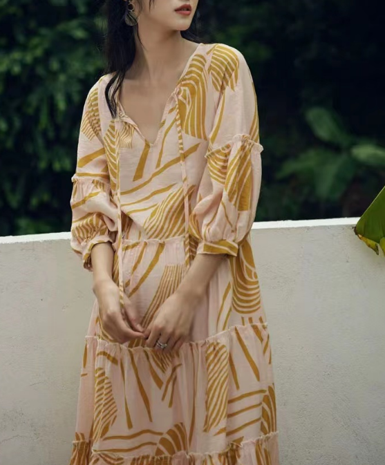 French V-Neck Printed Bubble Sleeve Dress