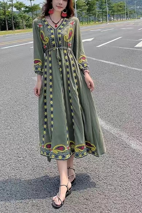 Bohemian V-Neck Embroidered Cashew Long Sleeve Dress