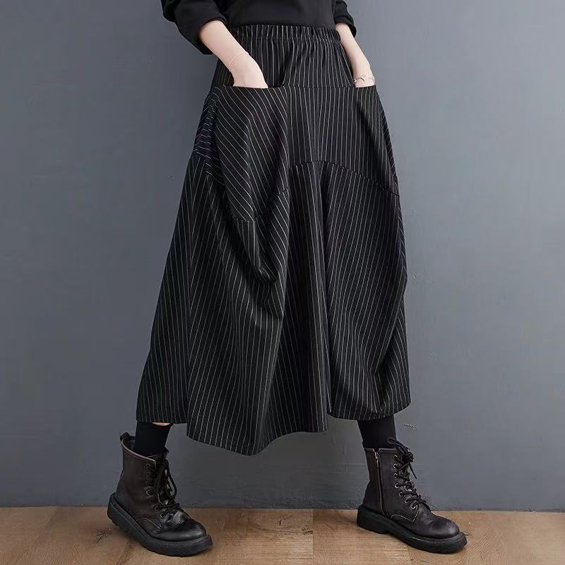 Women's Black Striped Pocket Casual Half Skirt Spring