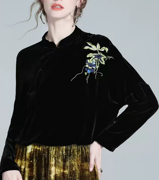 Chinese Style Loose Velvet Embroidered Long Sleeve Top
