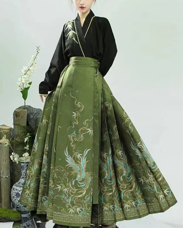 Italian Women's Pleated Printed Green Strappy Skirt
