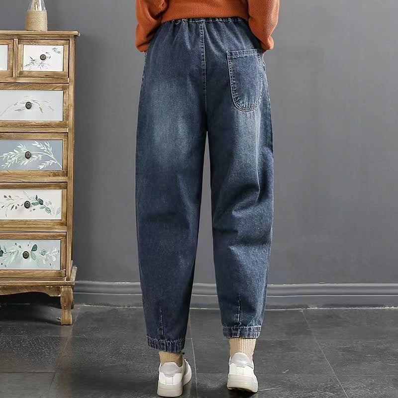 Embroidered Pocket Harlan Jeans