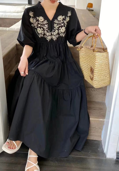 Elegant V-neck embroidered short sleeve dress