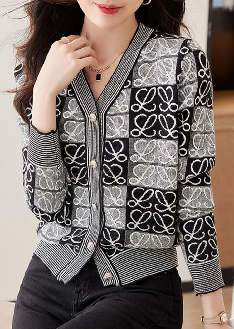 Elegant V-Neck Button Patchwork Long Sleeve Knit Top