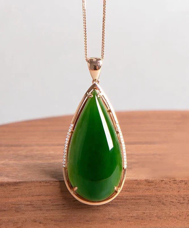 Jadeite Pendant Necklace in Sterling Silver 18K setting