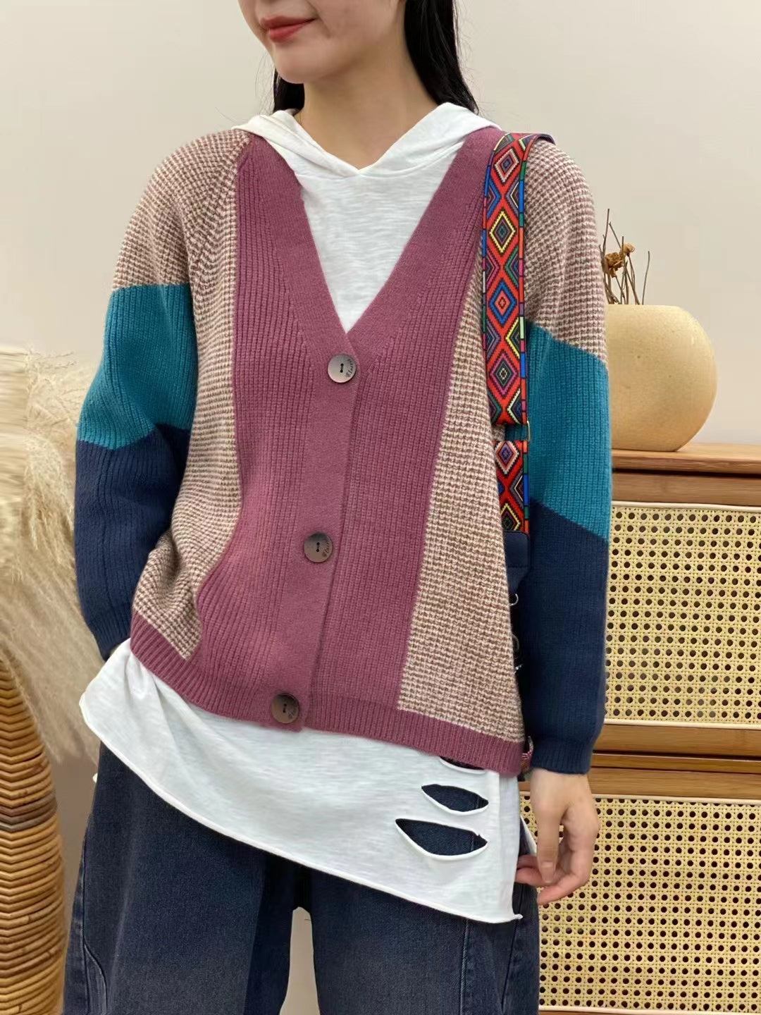Colorblocked Knit V-Neck Button Cardigan