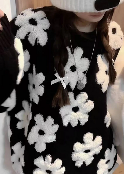 Italy Women's Black O Neck Floral Cozy Knit Sweater