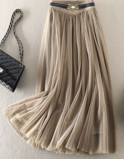 Simple pleated quilted tulle bustier skirt
